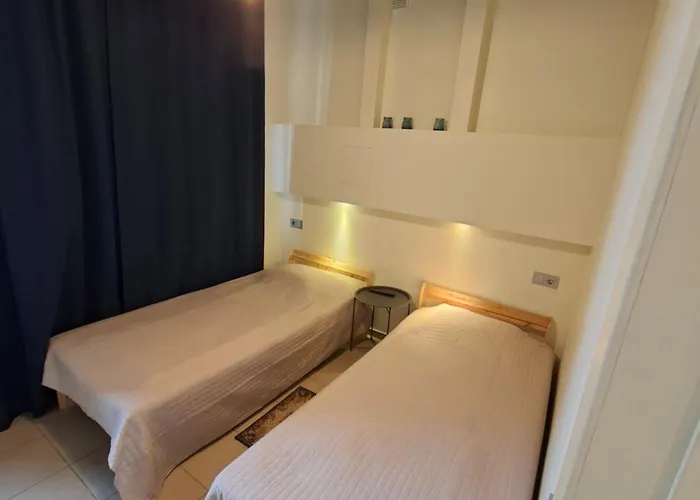 Two Bedrooms In The Very Center Apartment *